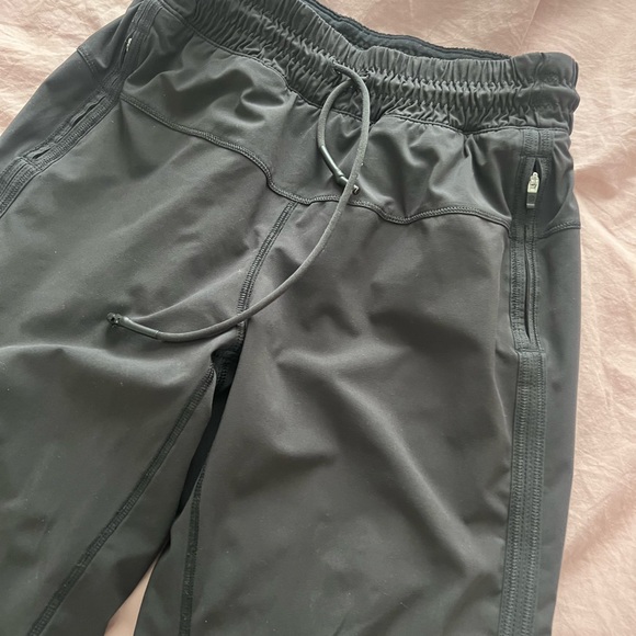 LULULEMON JOGGERS - Picture 2 of 4